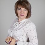 Воспитывать граждан страны