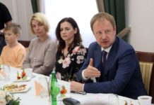 Губернатор Алтайского края открыл фонд «Защитники Отечества» и дал поручения по первым обращениям