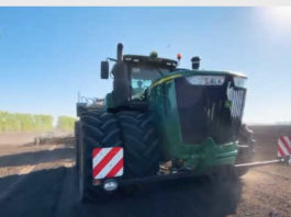 Губернатор Виктор Томенко: В Алтайском крае в 2022 году было закуплено сельхозтехники на сумму 22 миллиарда рублей