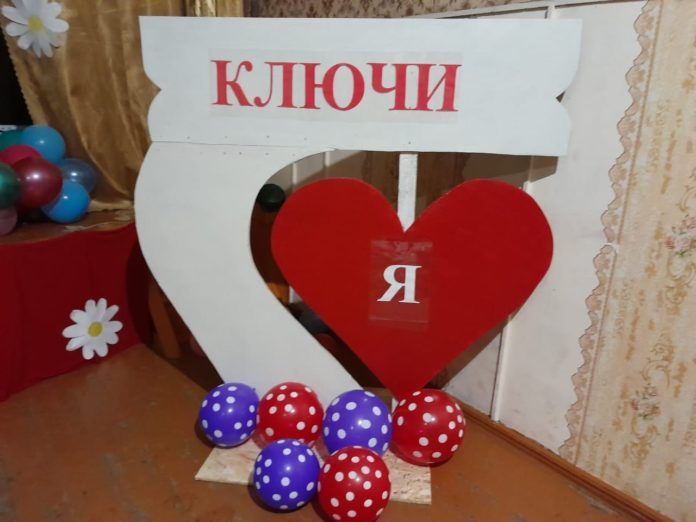 авторы фотозоны Мария Сенникова и Виталий Белозёров