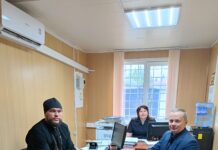 С участием общественников