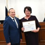 За профессионализм и верность делу