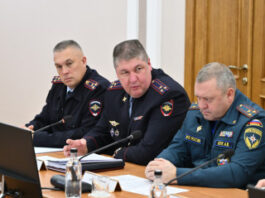 Профилактику аварийности в зимний период обсудили в Алтайском крае на заседании краевой комиссии по безопасности дорожного движения